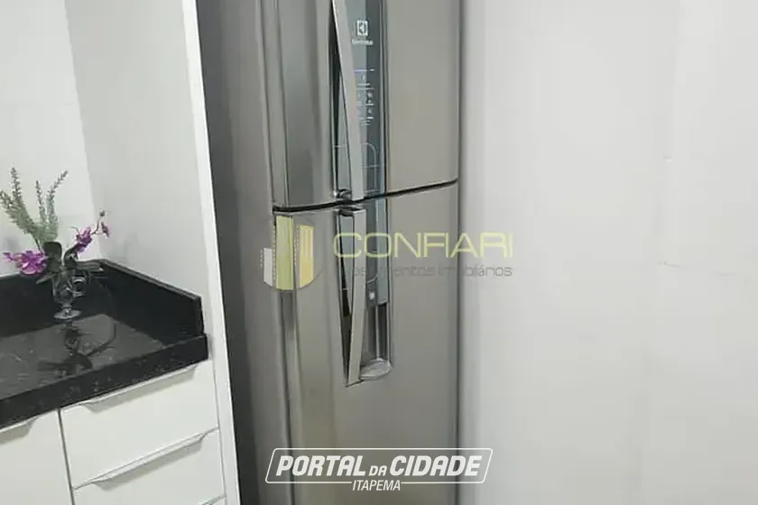 Apartamento para alugar - 80m&sup2; - Meia Praia