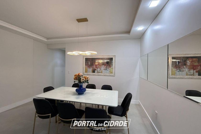 Apartamento &agrave; venda - Meia Praia