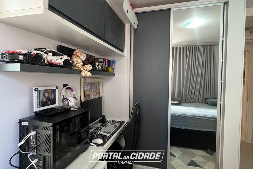 Apartamento &agrave; venda - 120m&sup2; - Meia Praia