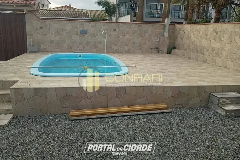 Casa &agrave; venda - 125m&sup2; - Pereque