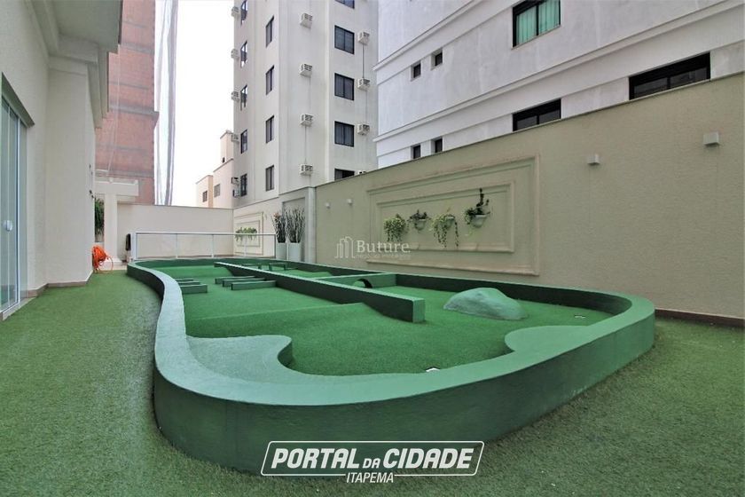 Apartamento &agrave; venda - 142m&sup2; - Meia Praia