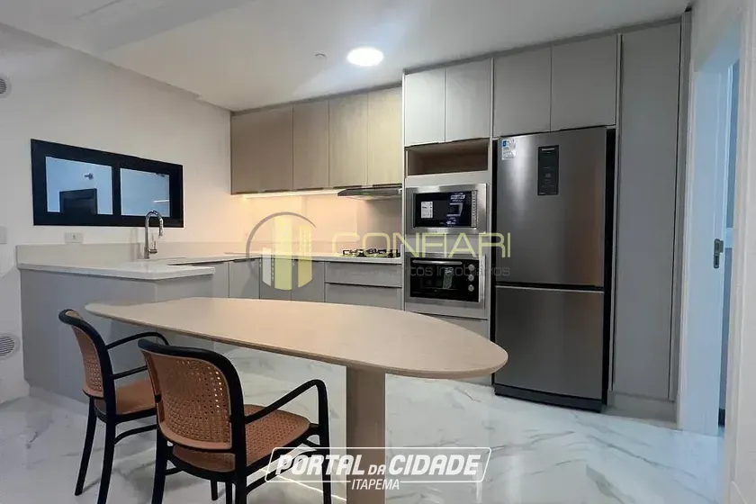 Apartamento para alugar - 187m&sup2; - meia praia