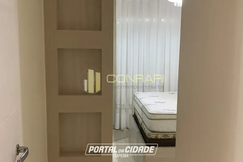 Apartamento para alugar - 90m&sup2; - Meia Praia