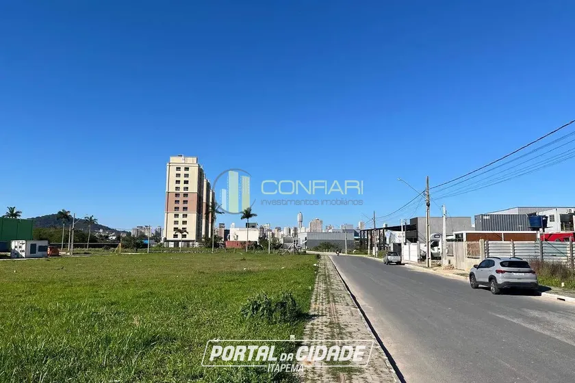 Terreno &agrave; venda - 200m&sup2; - Morretes