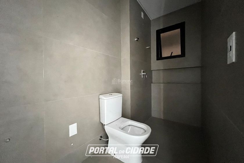 Apartamento &agrave; venda - 200m&sup2; - Meia Praia