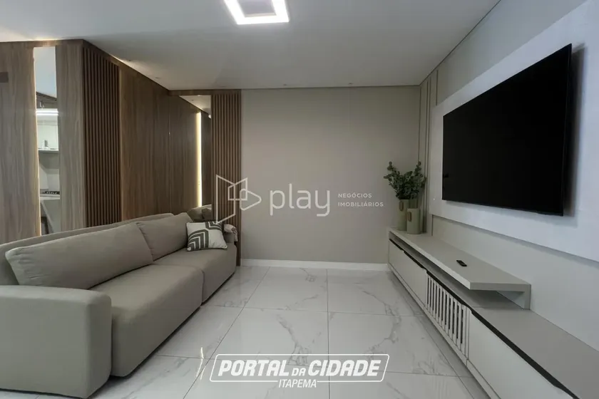 Apartamento &agrave; venda - 159m&sup2; - Meia Praia