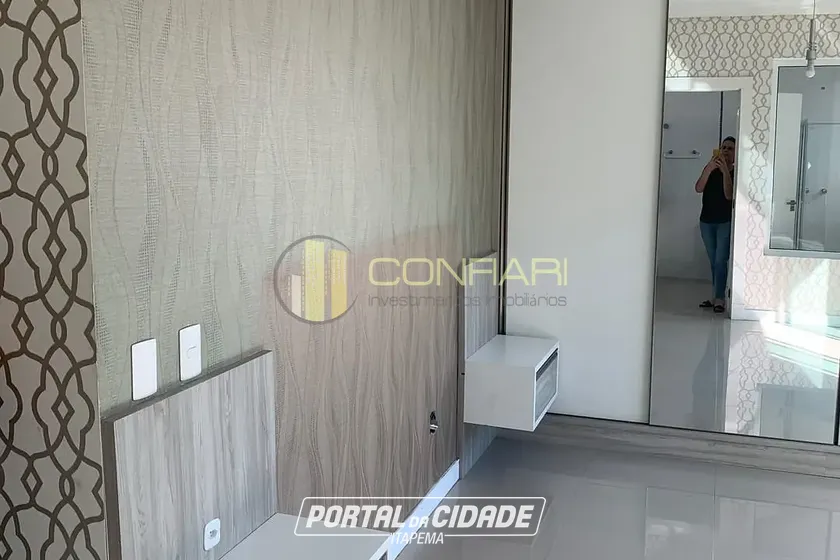 Apartamento para alugar - 150m&sup2; - Meia Praia