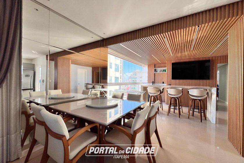 Apartamento &agrave; venda - 148m&sup2; - Meia Praia