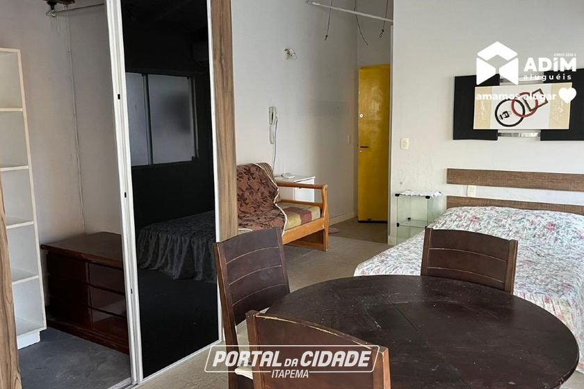 Apartamento para alugar - 160m&sup2; - Meia Praia