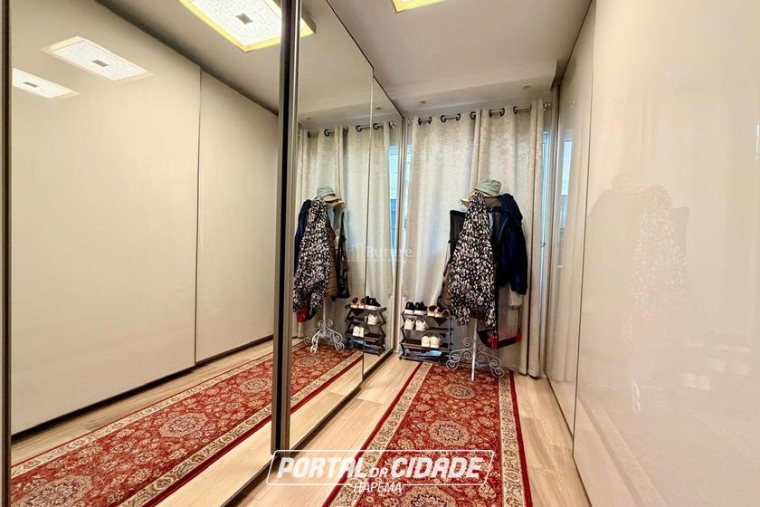 Apartamento &agrave; venda - 176m&sup2; - Meia Praia