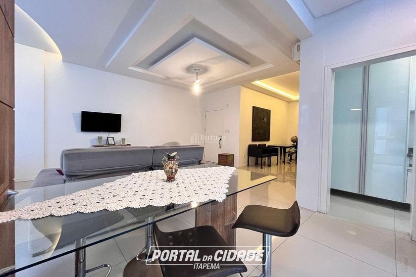 Apartamento &agrave; venda - 142m&sup2; - Meia Praia