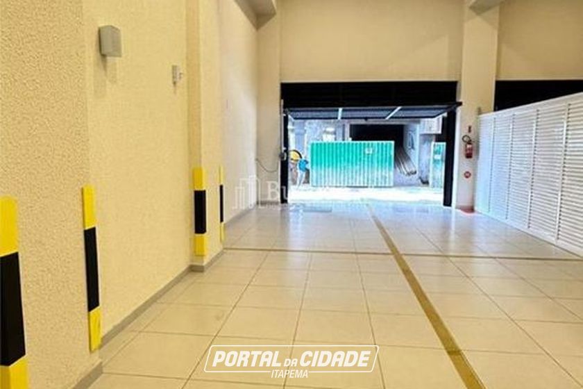 Apartamento &agrave; venda - 140m&sup2; - Meia Praia