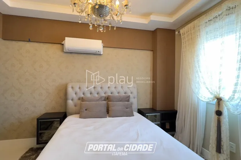 Apartamento &agrave; venda - 181m&sup2; - Meia Praia