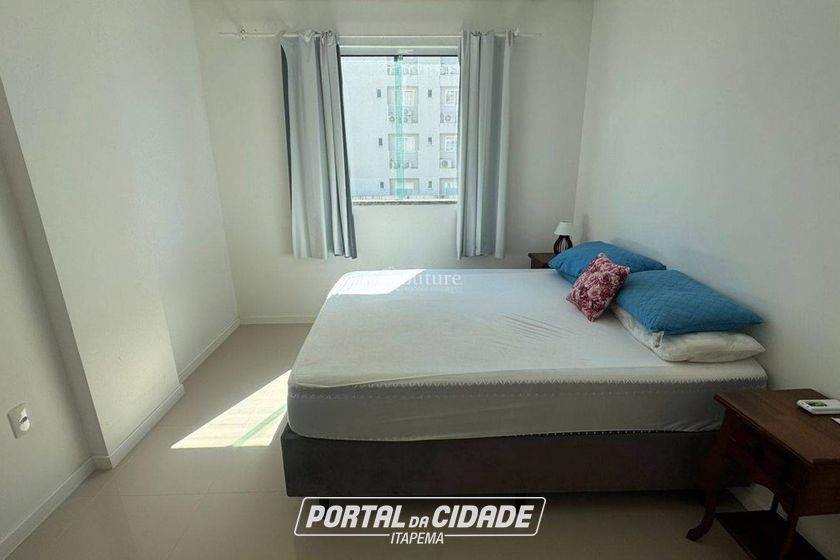 Apartamento &agrave; venda - 148m&sup2; - Meia Praia