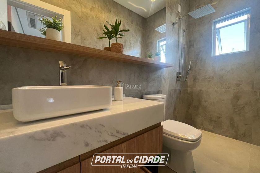 Casa &agrave; venda - 360m&sup2; - Centro