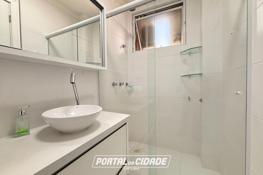 Apartamento &agrave; venda - 198m&sup2; - Meia Praia