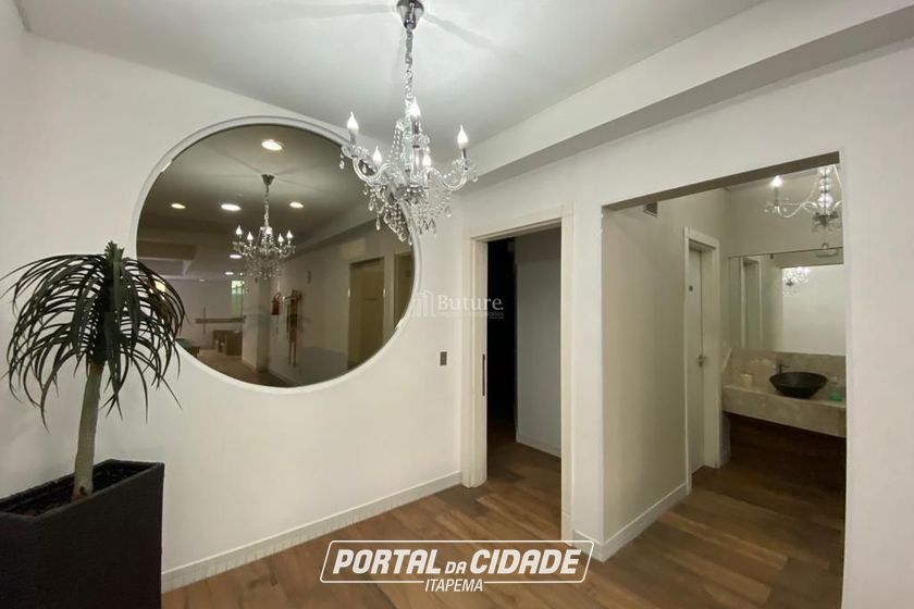 Apartamento &agrave; venda - 190m&sup2; - Meia Praia