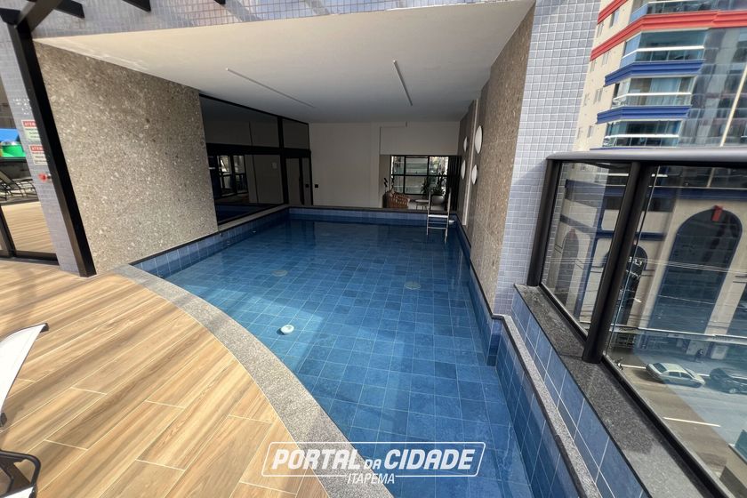 Apartamento &agrave; venda - 206m&sup2; - Meia Praia