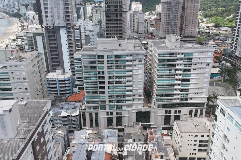 Apartamento &agrave; venda - 209m&sup2; - Centro