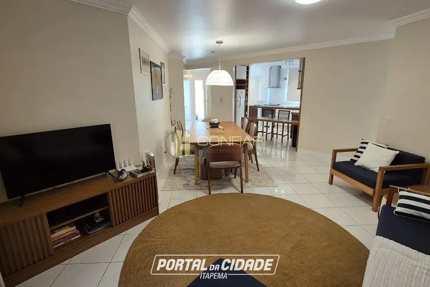 Apartamento &agrave; venda - 168m&sup2; - Meia Praia