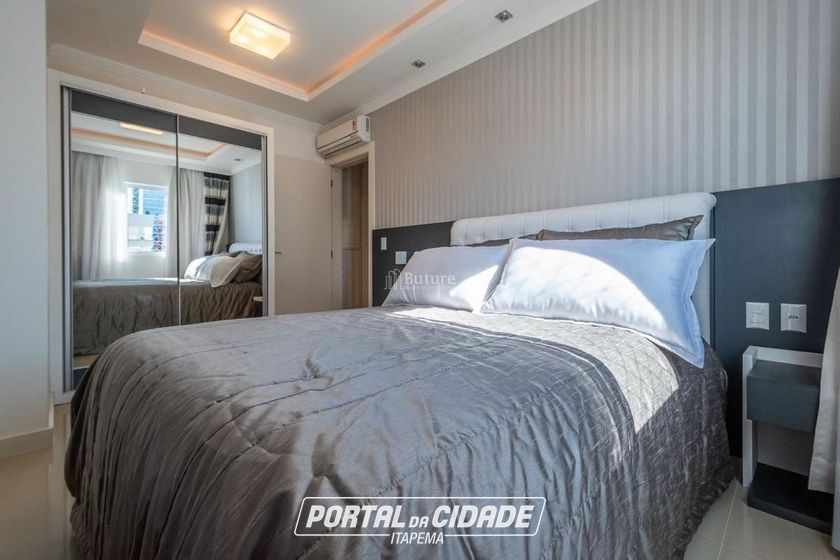 Apartamento &agrave; venda - 202m&sup2; - Meia Praia
