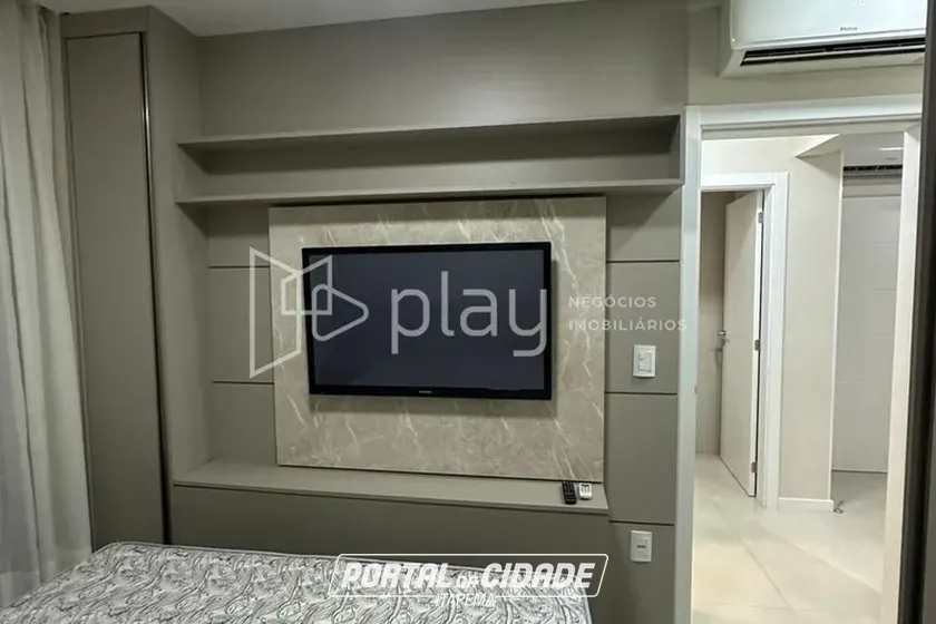 Apartamento &agrave; venda - 81m&sup2; - Meia Praia