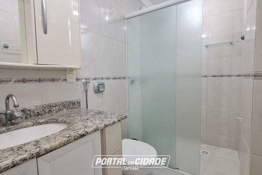 Apartamento para alugar - 64m&sup2; - Meia Praia