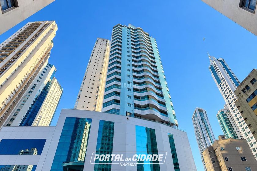 Apartamento &agrave; venda - 120m&sup2; - Barra Sul