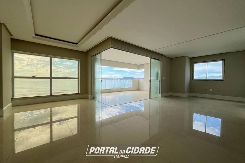 Apartamento &agrave; venda - Meia Praia
