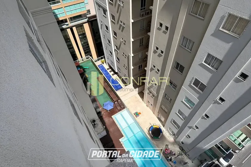 Apartamento &agrave; venda - 167m&sup2; - Meia Praia
