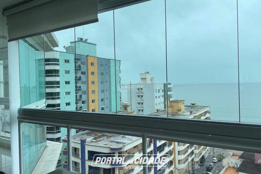 Apartamento &agrave; venda - 248m&sup2; - Meia Praia