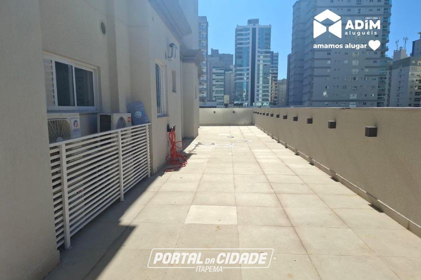 Apartamento para alugar - 125m&sup2; - Meia Praia