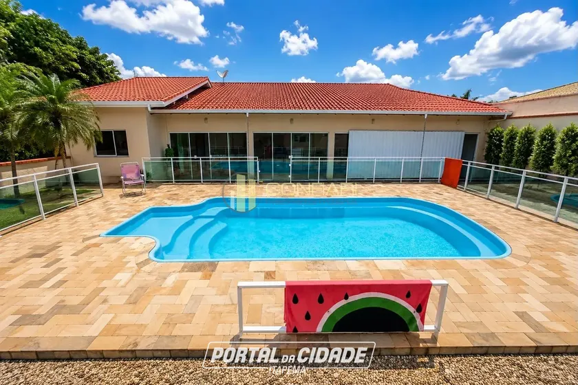 Ch&aacute;cara &agrave; venda - 350m&sup2; - Nova Descoberta