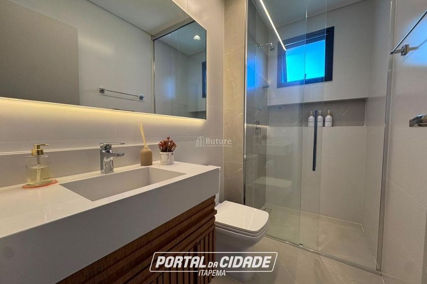 Apartamento &agrave; venda - 222m&sup2; - Centro