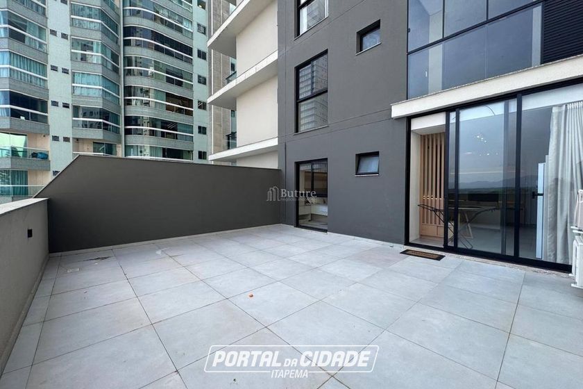 Apartamento &agrave; venda - Meia Praia
