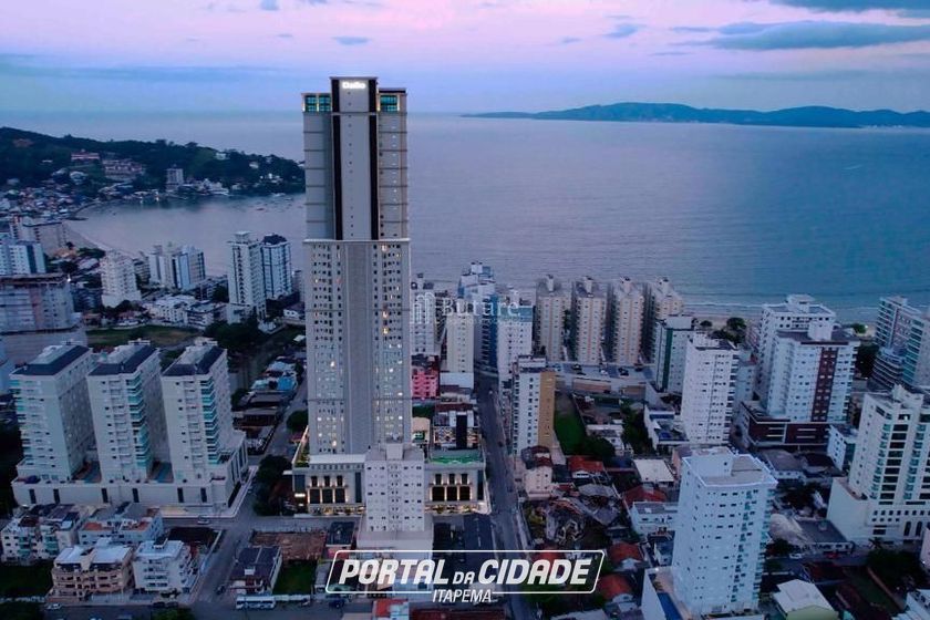Apartamento &agrave; venda - 165m&sup2; - Centro