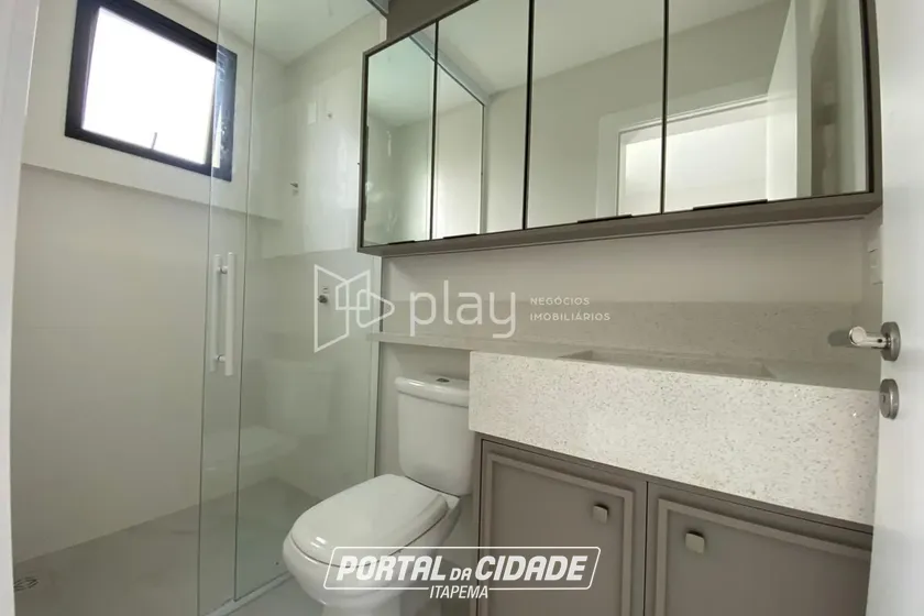 Apartamento &agrave; venda - 163m&sup2; - Meia Praia