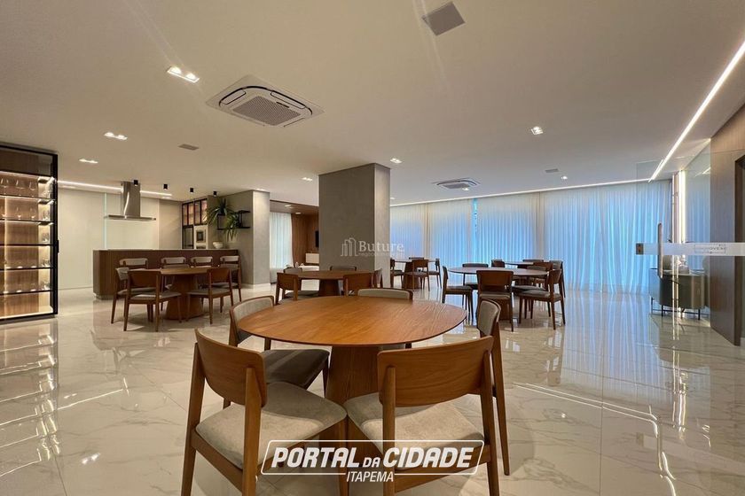 Apartamento &agrave; venda - 159m&sup2; - Meia Praia