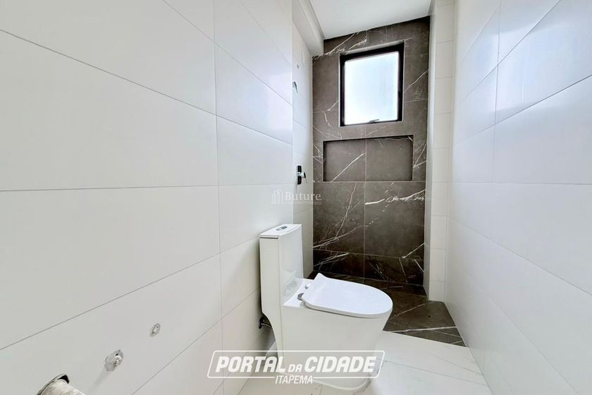 Apartamento &agrave; venda - 206m&sup2; - Meia Praia
