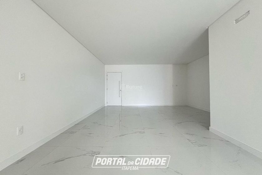 Apartamento &agrave; venda - 159m&sup2; - Meia Praia