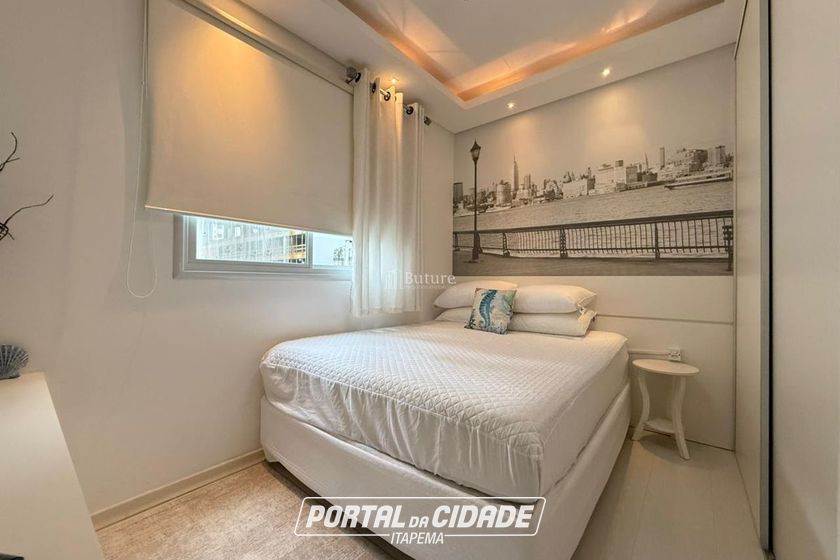 Apartamento &agrave; venda - 107m&sup2; - Meia Praia