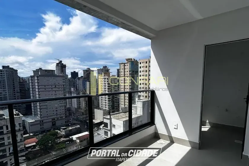 Apartamento &agrave; venda - 120m&sup2; - Meia Praia