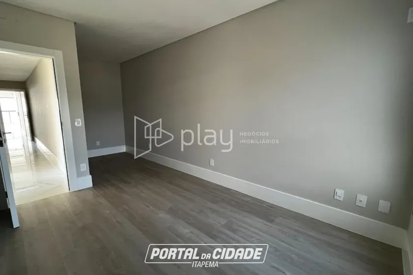 Apartamento &agrave; venda - 133m&sup2; - Centro