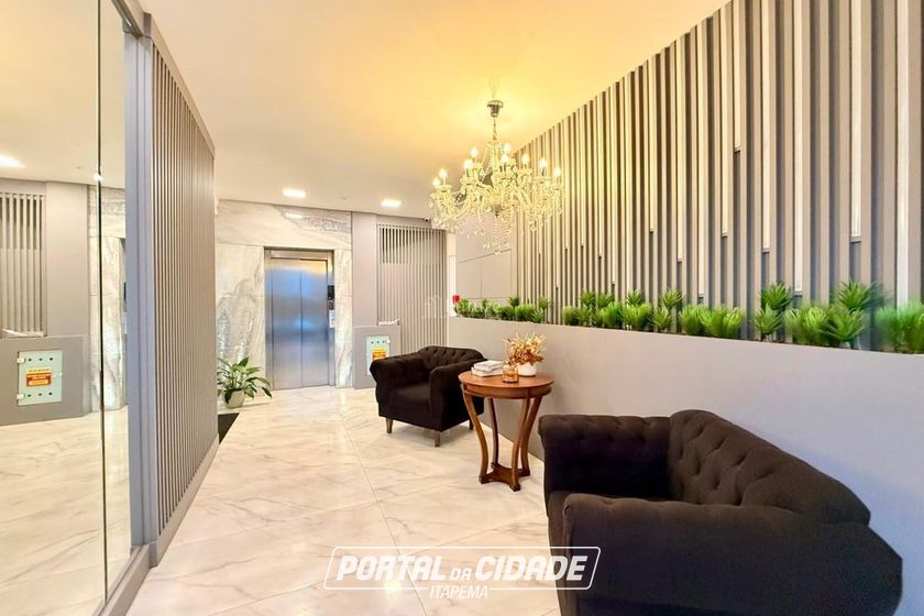 Apartamento &agrave; venda - 120m&sup2; - Meia Praia