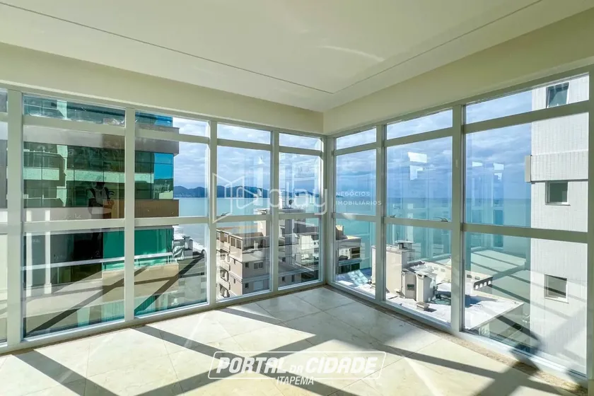 Apartamento &agrave; venda - 297m&sup2; - Meia Praia