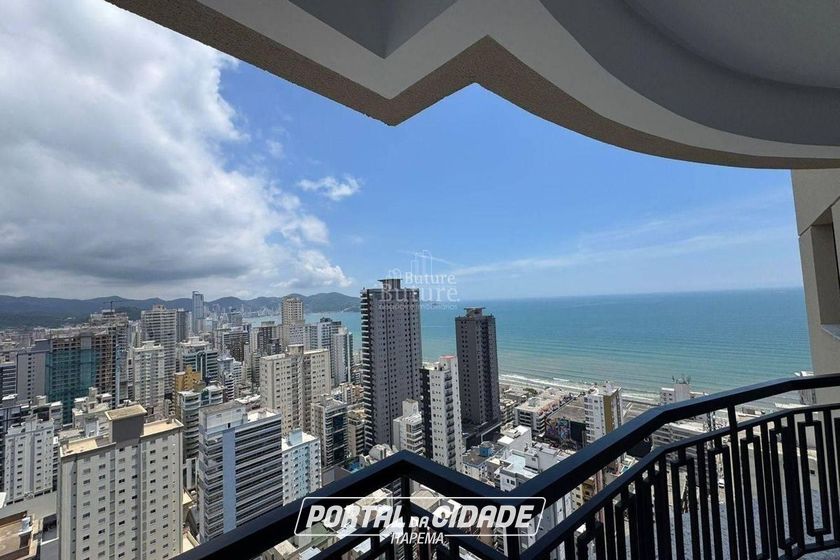 Apartamento &agrave; venda - Meia Praia