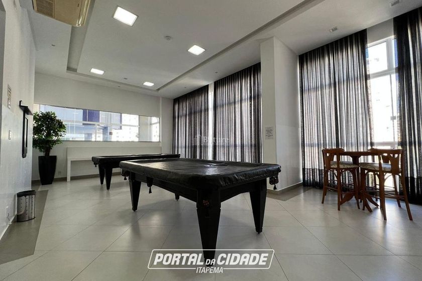 Apartamento &agrave; venda - 137m&sup2; - Meia Praia
