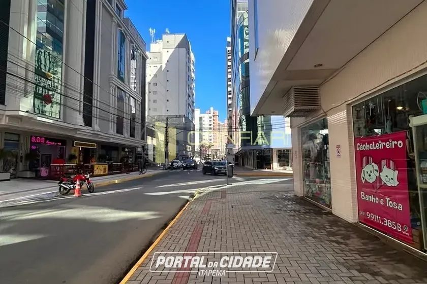 Sala Comercial para alugar - 60m&sup2; - meia praia