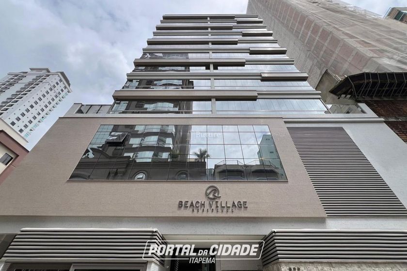 Apartamento &agrave; venda - 198m&sup2; - Meia Praia
