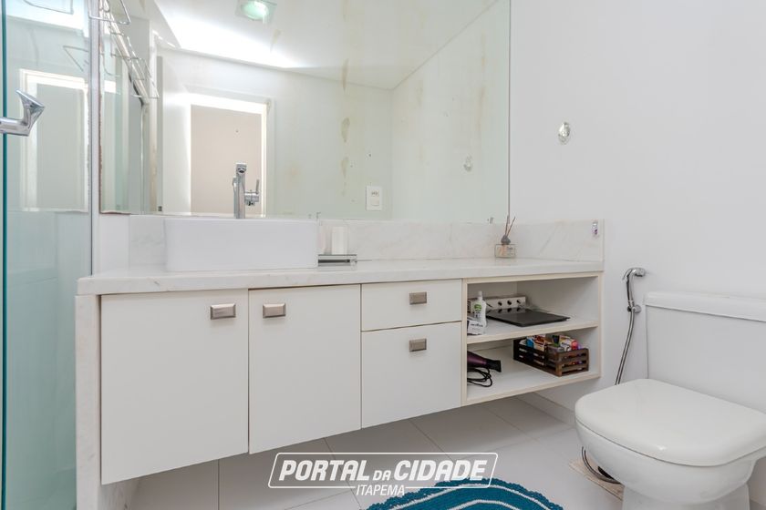 Apartamento para alugar - 130m&sup2; - Pioneiros